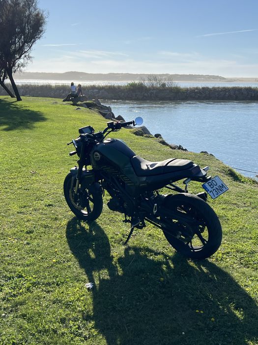 Benelli Leoncino 125