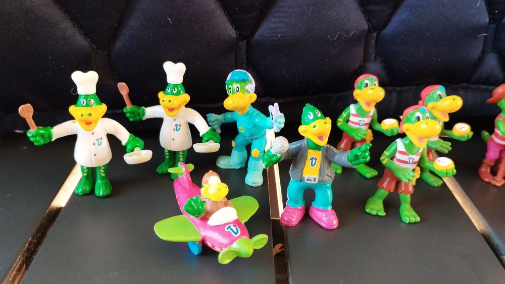 Figurki seria Danonki zabawki 17 szt kolekcja Danone papuga żyrafa