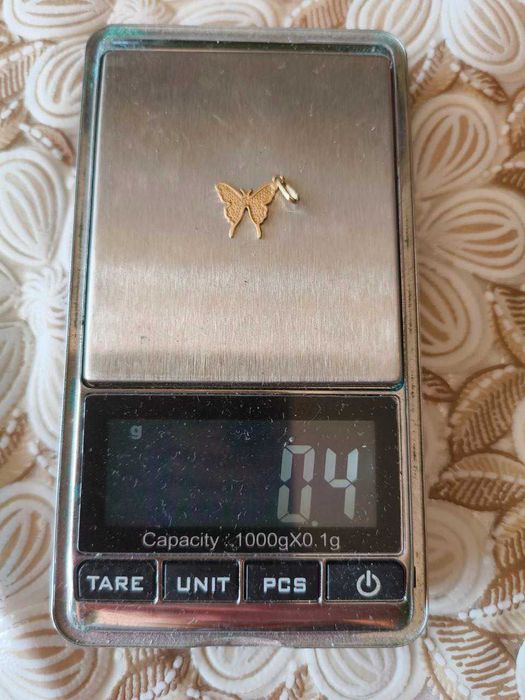 Золотая подвеска "Бабочка - Махаон".