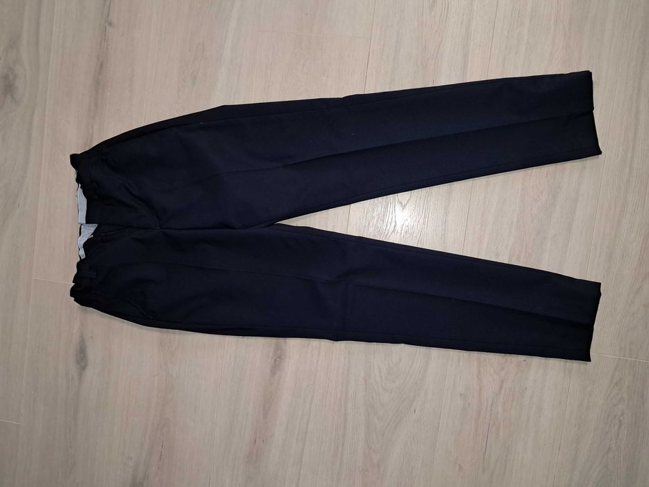 Garnitur chłopięcy granatowy 146/ 152