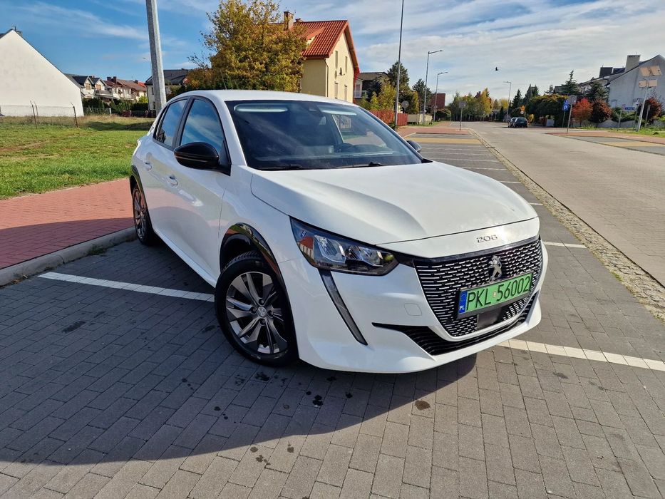 Peugeot 208 CIĘŻAROWY Klimatyzacja Alufelgi El.Szyby Czarne Szyby Radio Dotykowe