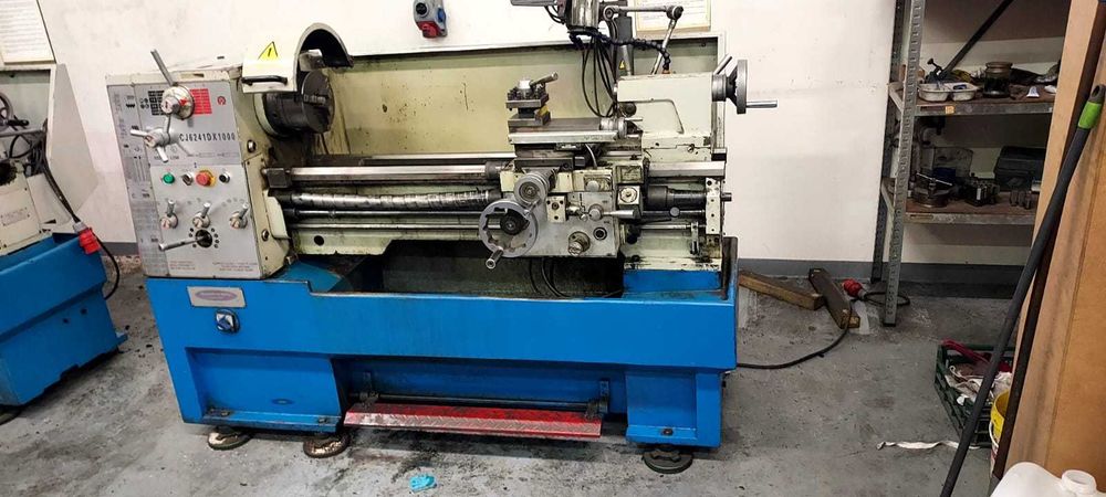 Tokarka uniwersalna - CJ6241D