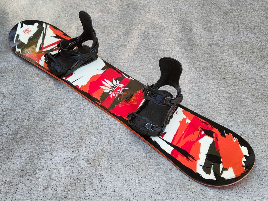 Fajna Deska all-mtn SALOMON BUNKER 143 cm + wiązanie RIDE!