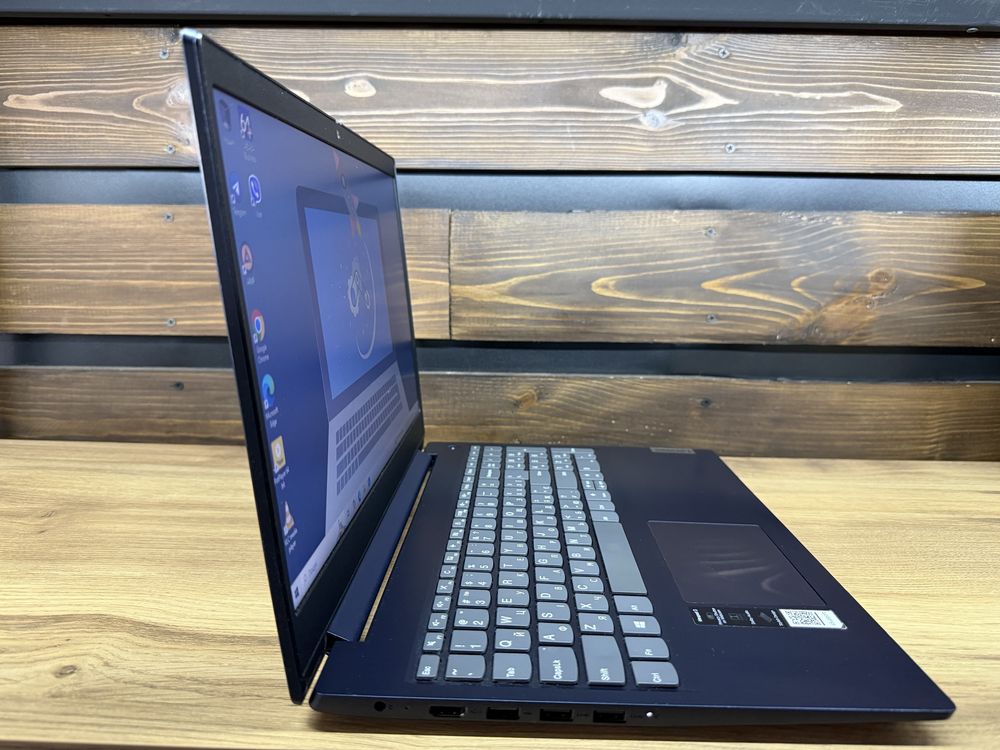 Lenovo Ideapad 3 15,6” Touch i3-10110u/12GB DDR4/256Gb SSD/15%