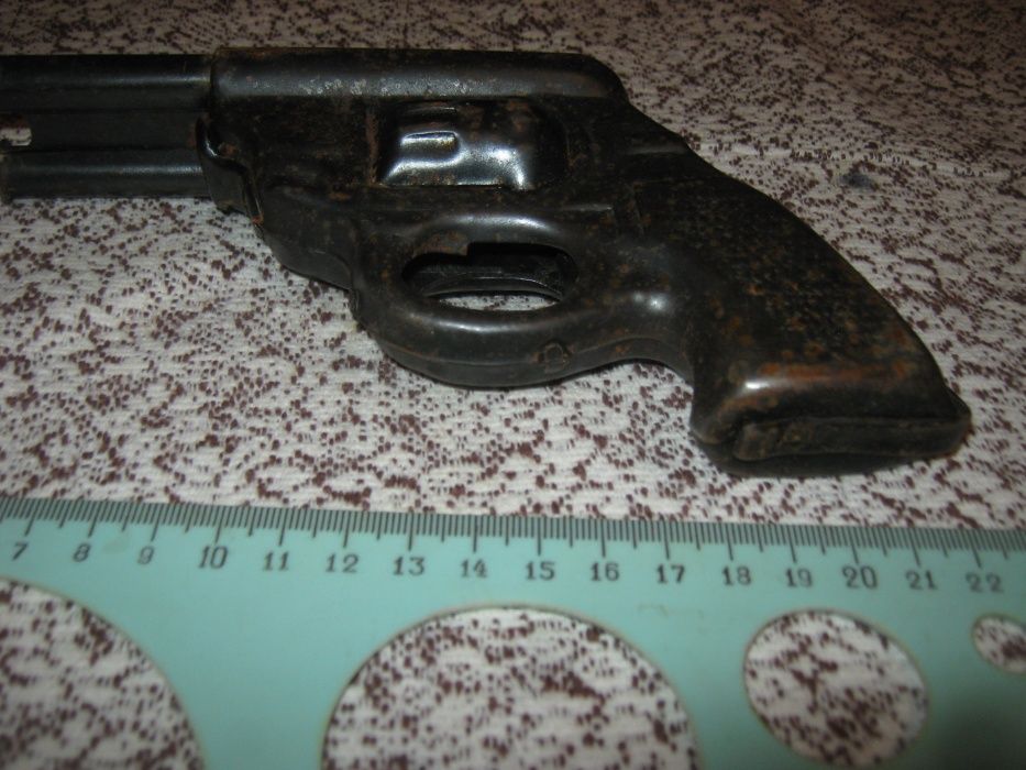Стальной советский пистолет,под ремонт