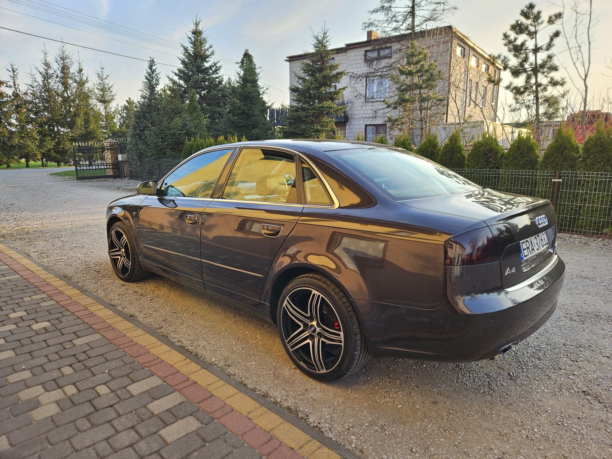 Audi a4 b7 (nie b8) Bogate wyposażenie niski brzebieg 2007r