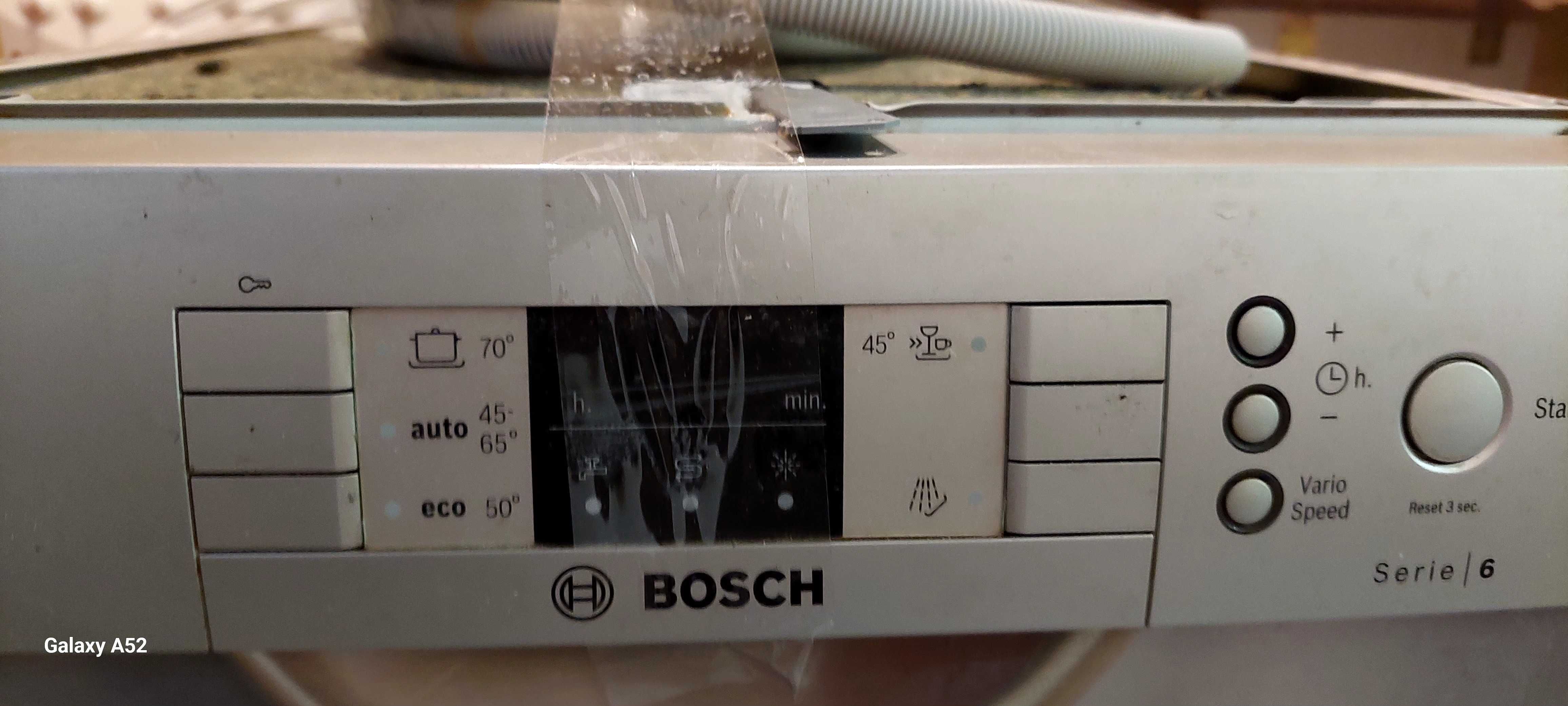 Посудомоечная машина Bosch 45 см. Чистая, рабочая, в порядке.