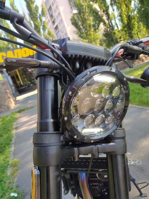 продам мотоцикл Geon Scrambler 250 чорний/зелений  2024