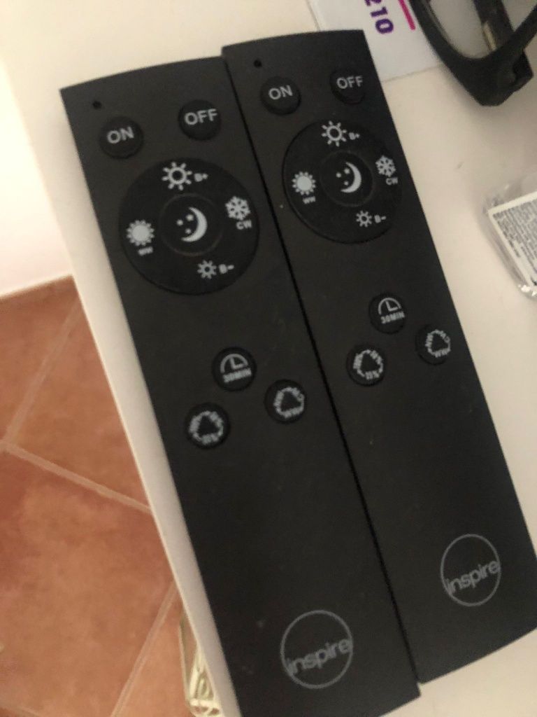 Candeeiros controlados por comando