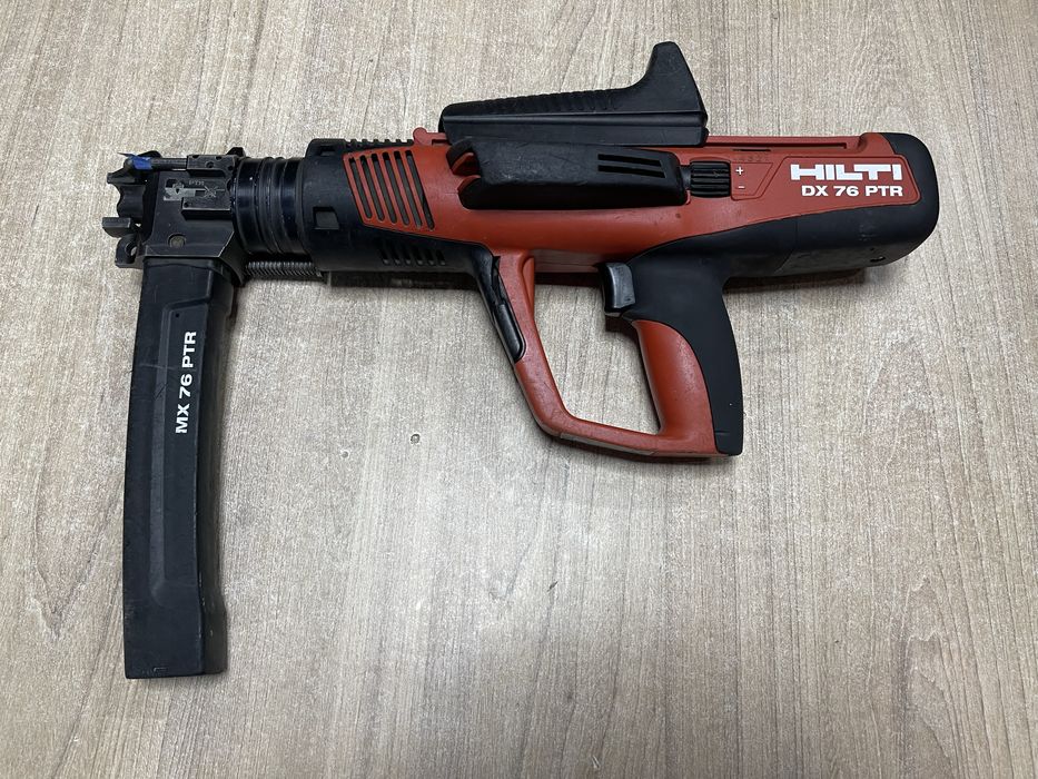 Hilti DX 76 PTR / пороховий монтажний пістолет Хілті