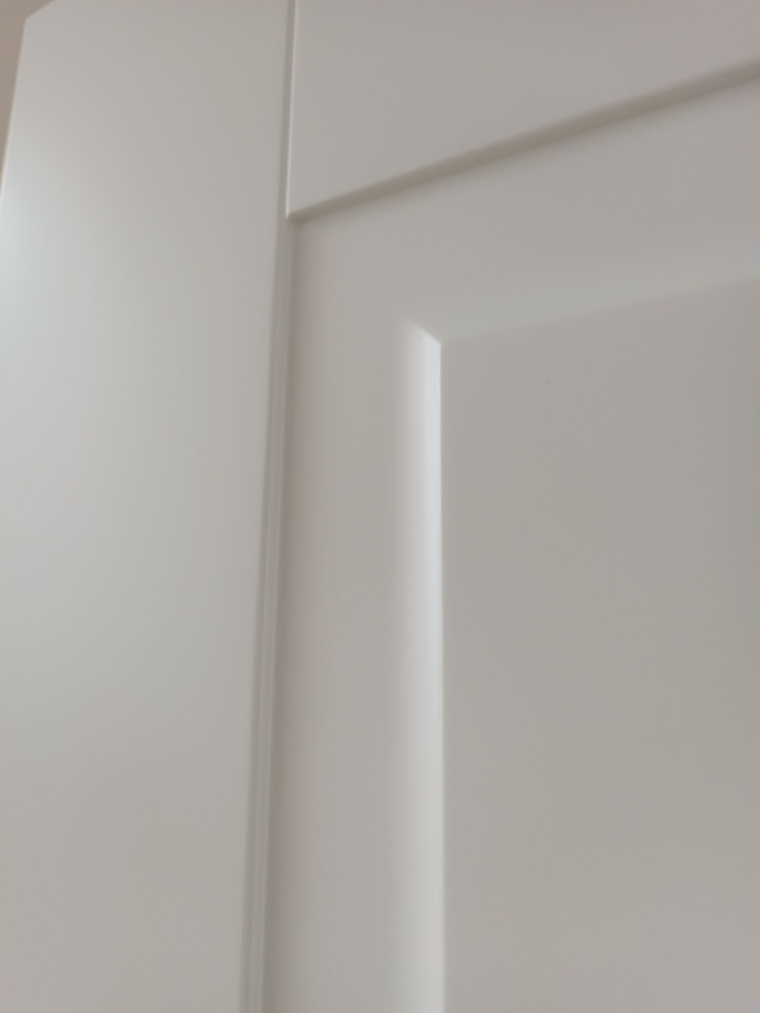 Drzwi KLEA K/V02 z systemem INVERSO + ościeżnice/białe