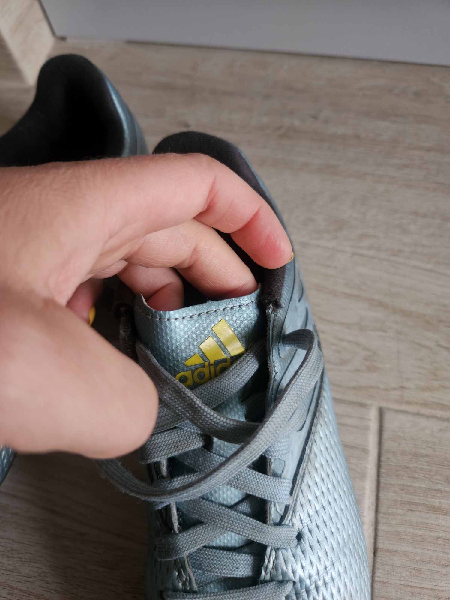 Korki adidas do pilki