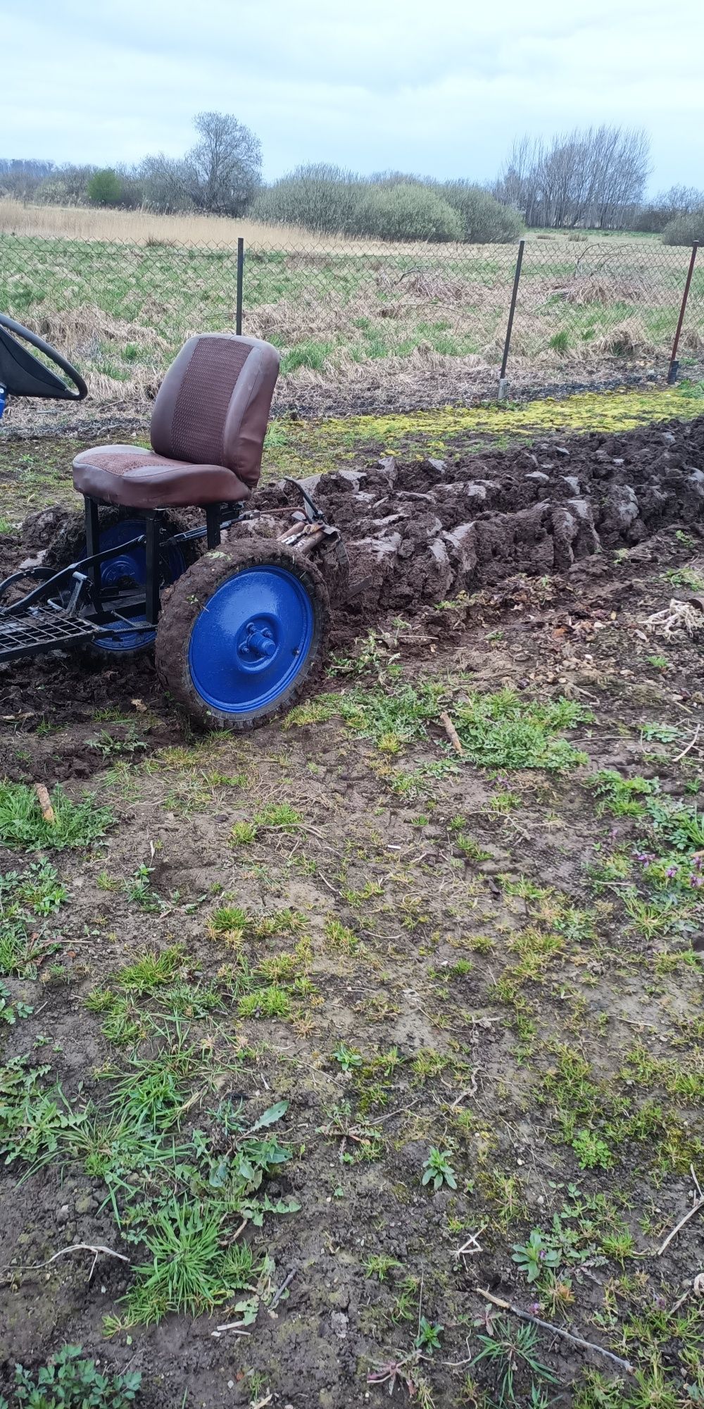 Dzik 2 Dzik 21 ciągnik jednoosiowy traktorek ogrodowy polecam