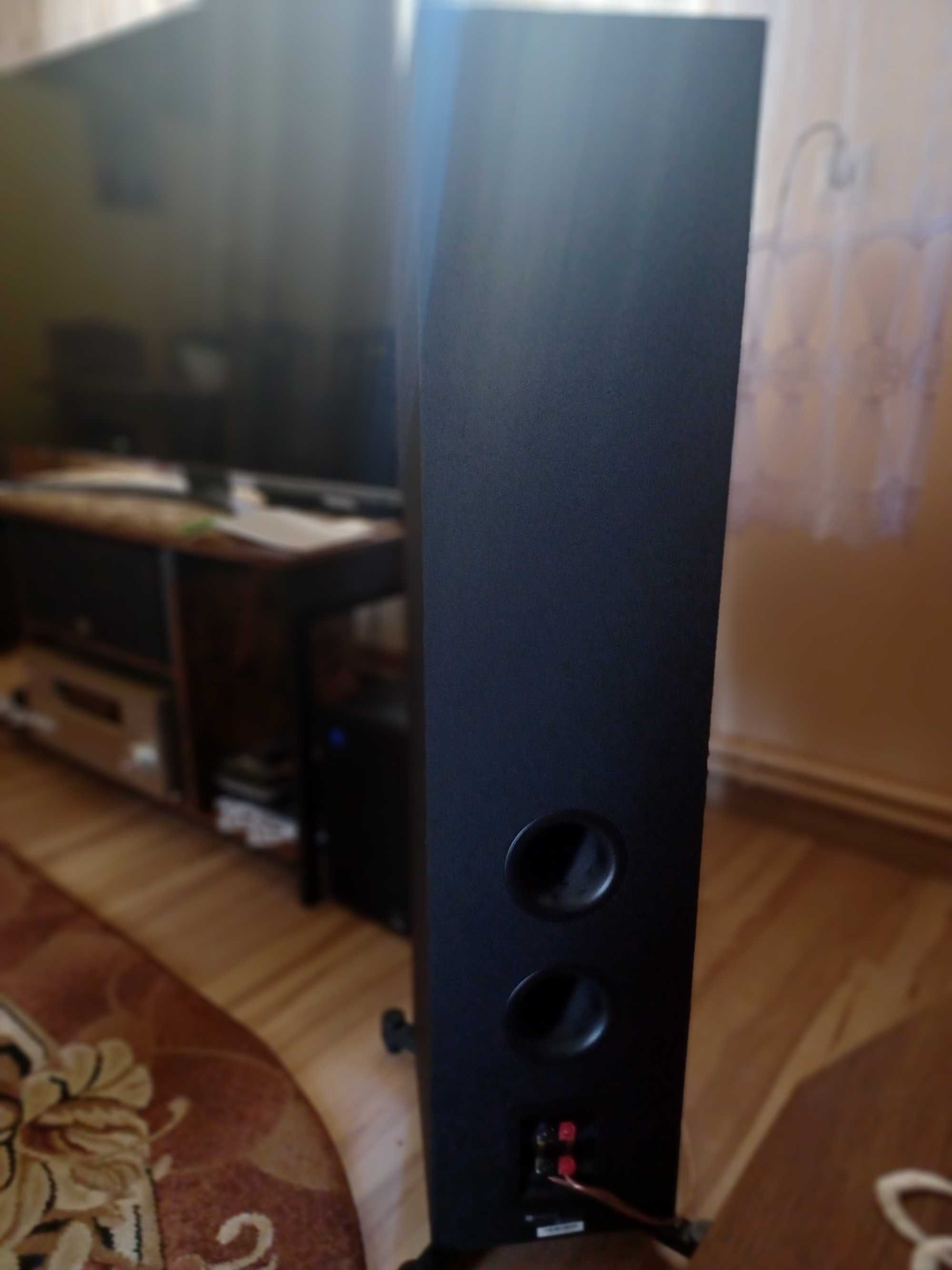 Kolumny podłogow JBL A180