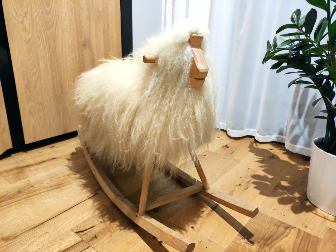 Owca na biegunach/ bujak/dekoracja na sesje zdjęciowe