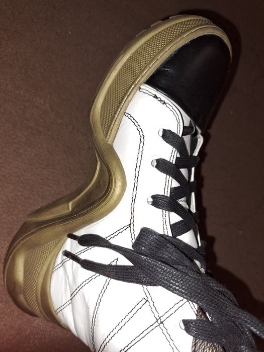 Кроссовки, ботинки 36.5 размер. LV. Кожа