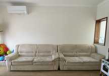 Conjunto de dois sofas