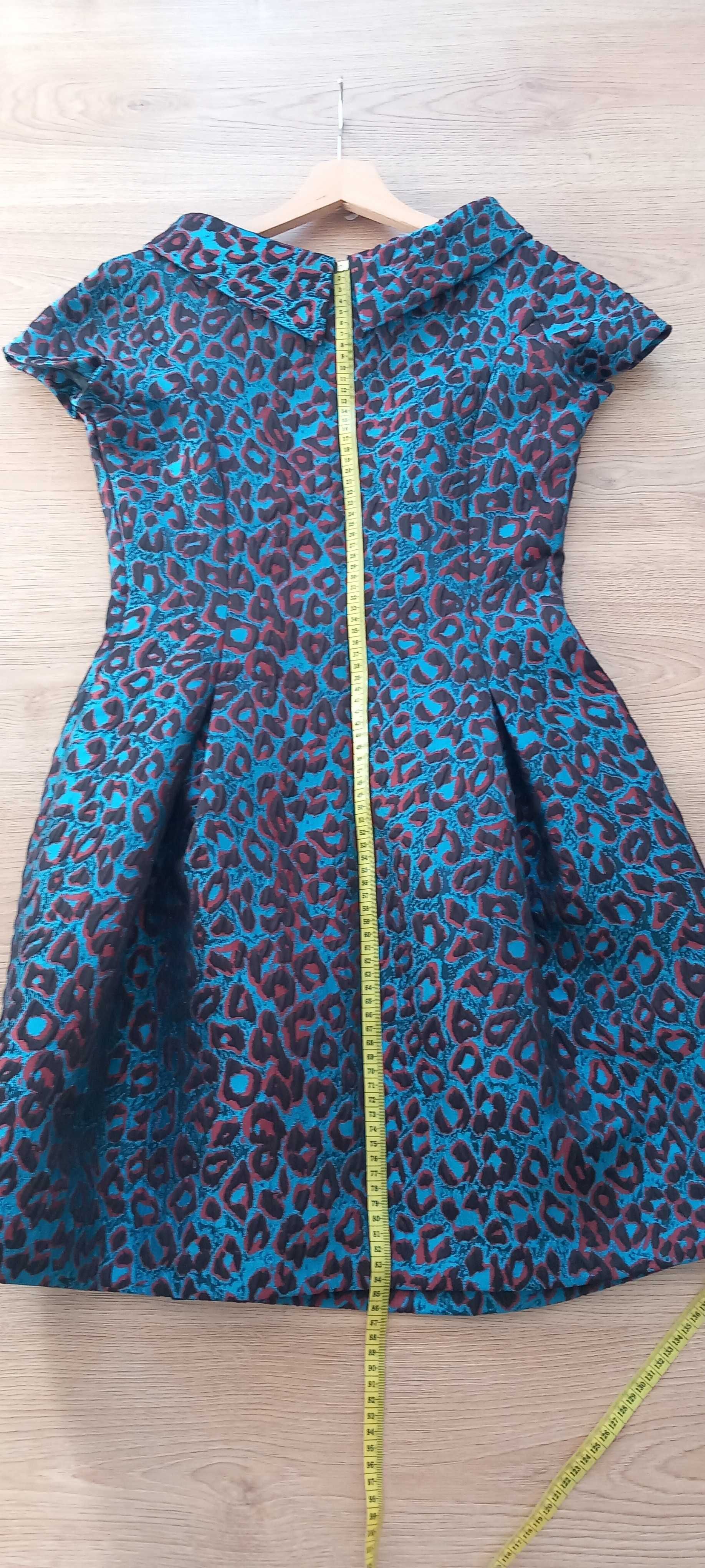 Vestido magnífico em brocado padrão leopardo Globe M