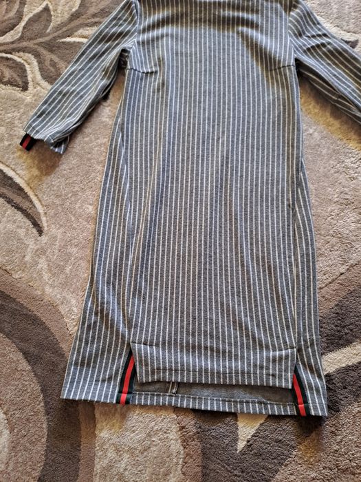 Плаття тепленьке.