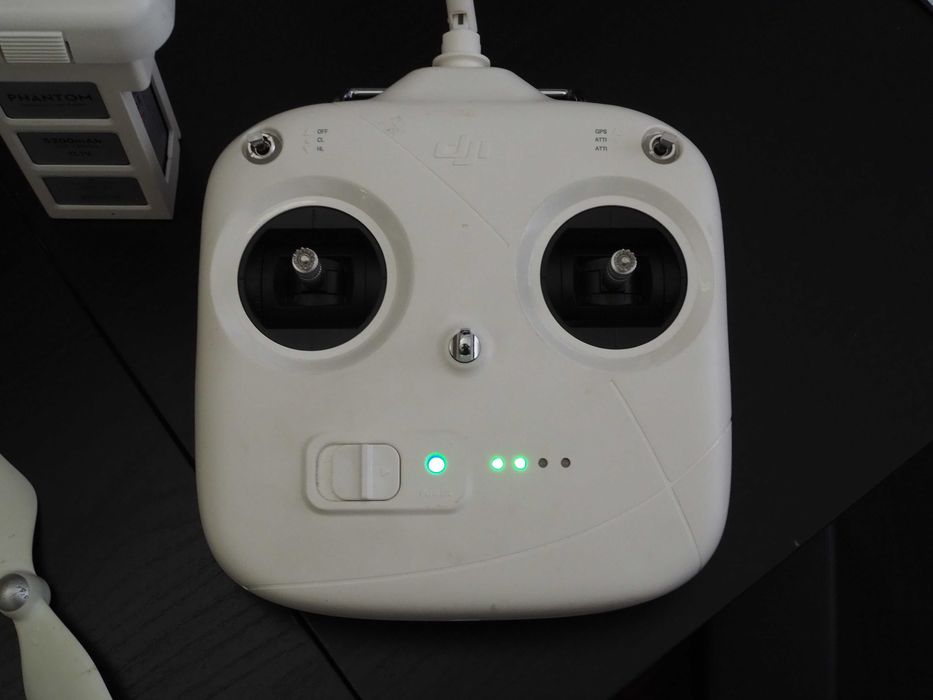 Comando + Bateria + Hélices DJI Phantom 2 Vision - USADO!