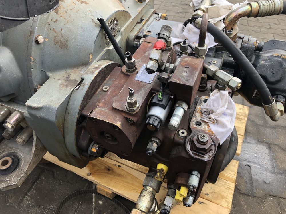 Pompa hydrauliczna Liebherr L564