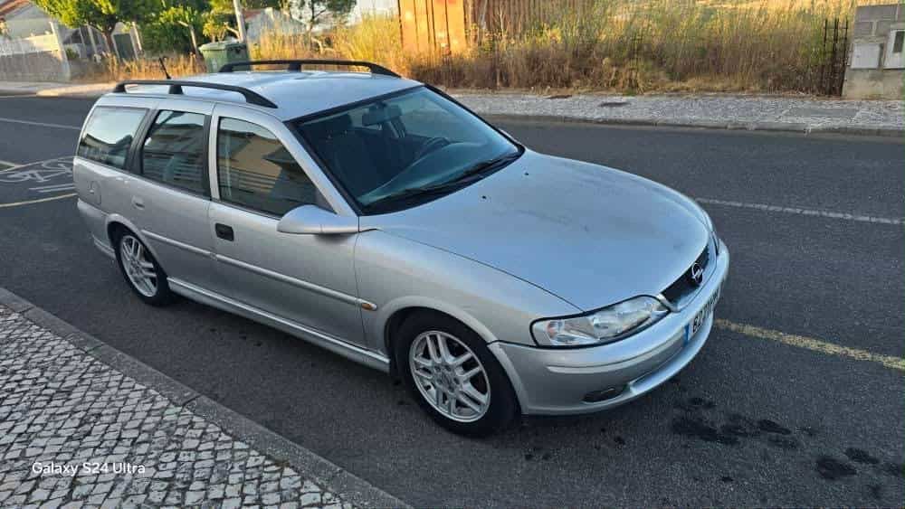 Opel Vectra 2.0 100cv aceito trocas ou retomas