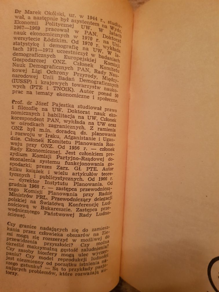 M.Okólski,J.Pajestka Ludość i gospodarka świata WP 1978