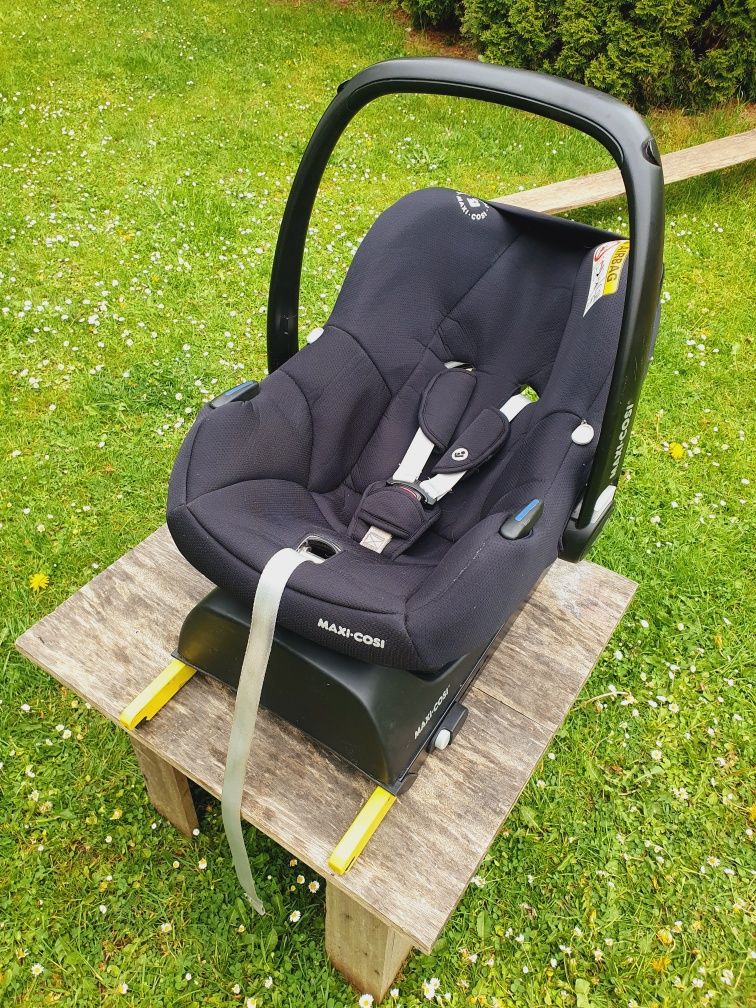 Maxi-Cosi Tinca + Baza ISOFIX