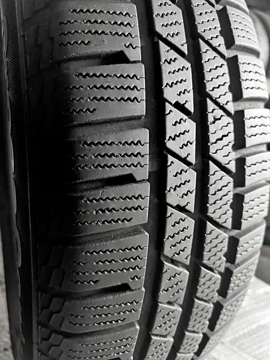 Шини Б/в 195.70.16 комплект Continental