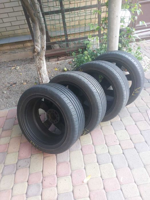 Диски з шинами R17 комплект