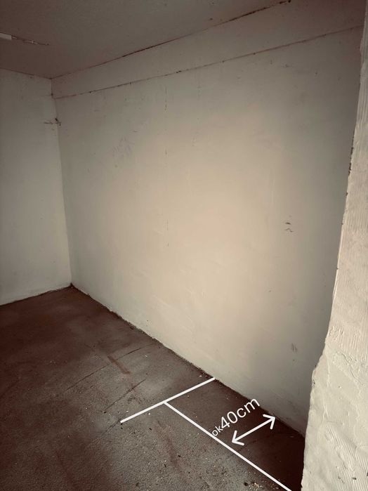 Garaż do wynajęcia /// 10,40 m2 /// Królowej Jadwigi 7 /// 350zł
