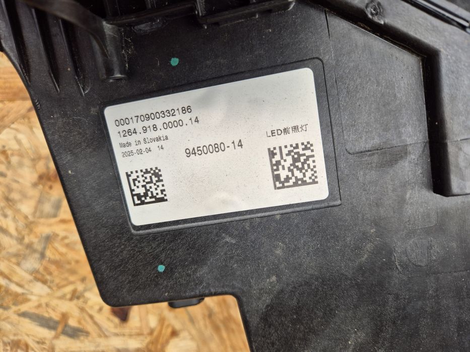 Bmw 7 G70 lampa przednia przod prawa 945.0080-14 europa