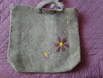 torebka hand made filcowa z wyszywanymi kwiatami na A4, laptopa,zakupy