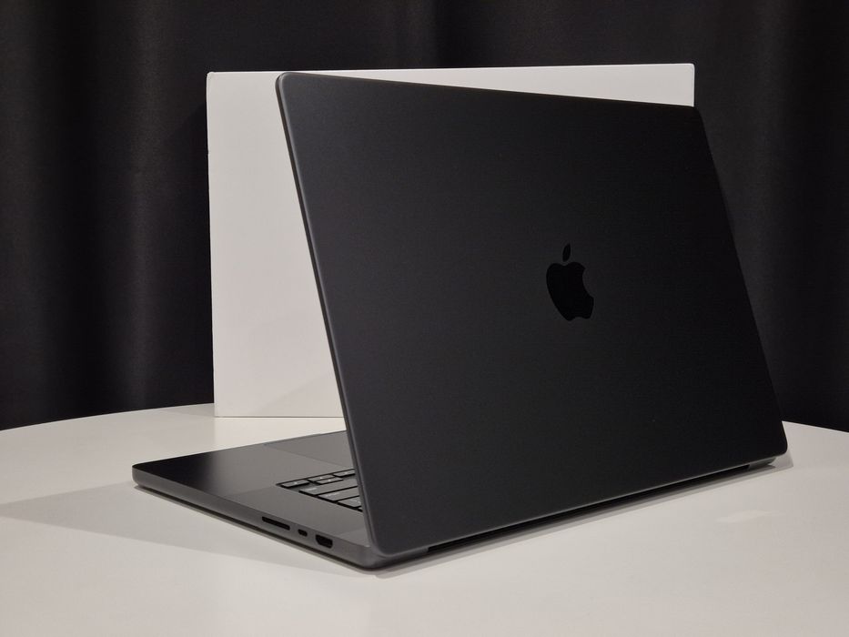 MacBook Pro 16' M3 Pro 18/512GB Space Black bateria 100% Gwarancja