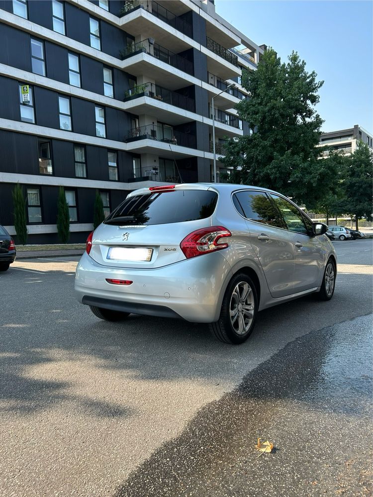 Peugeot 208 hdi Nacional 152000km