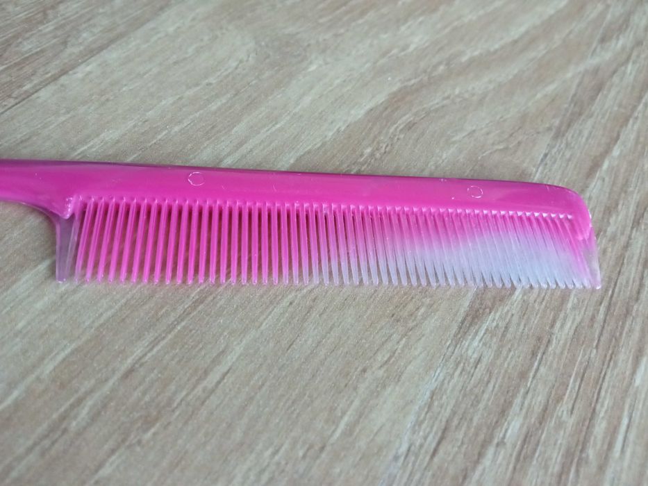 Grzebień do włosów szpikulec różowy 21 x 2,5 cm