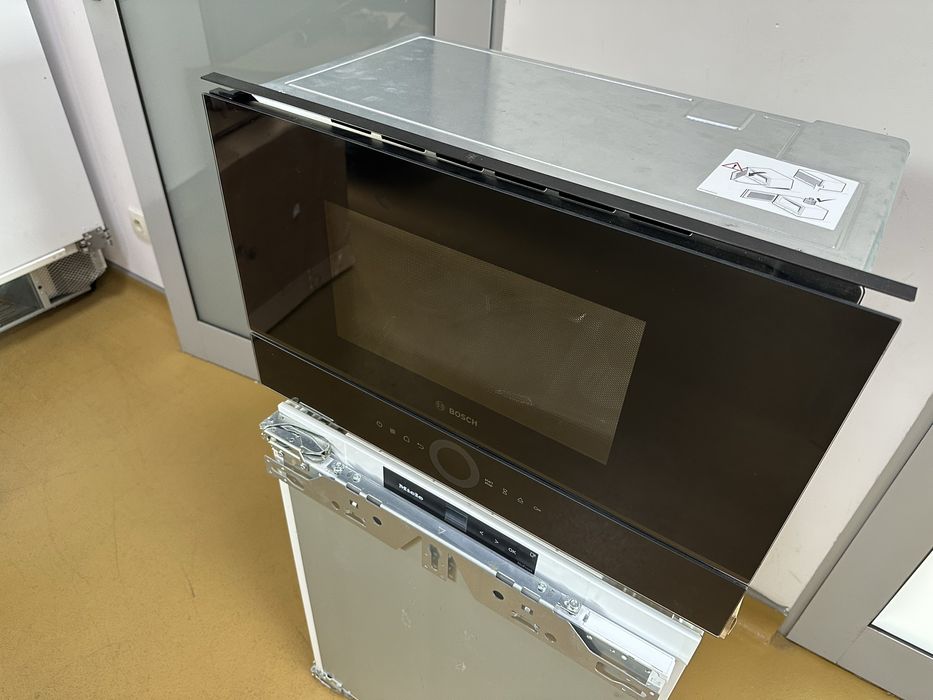 BOSCH BFR7221B1 kuchenka mikrofalowa do zabudowy NOWA
