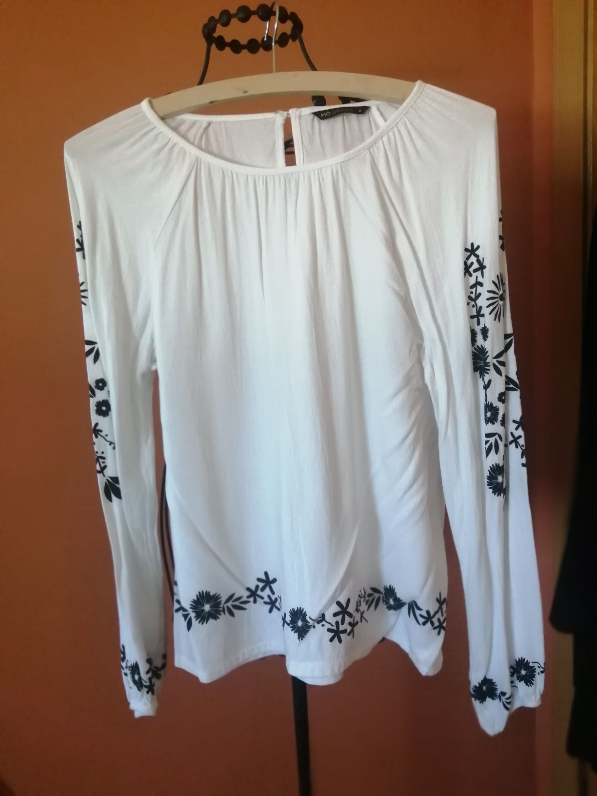 Vestido e blusa preto e branco M