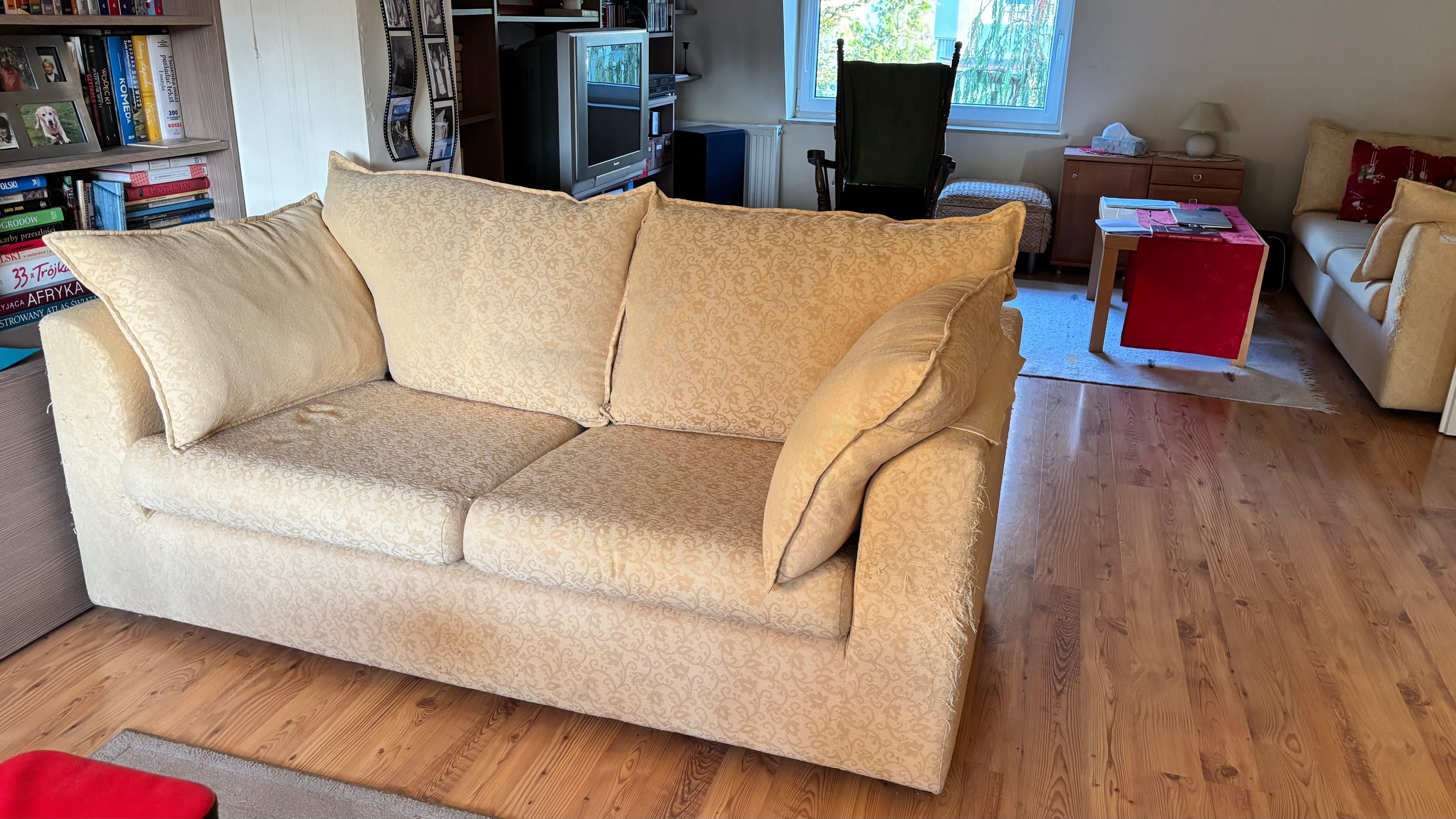 Dwuosobowa sofa do odbioru
