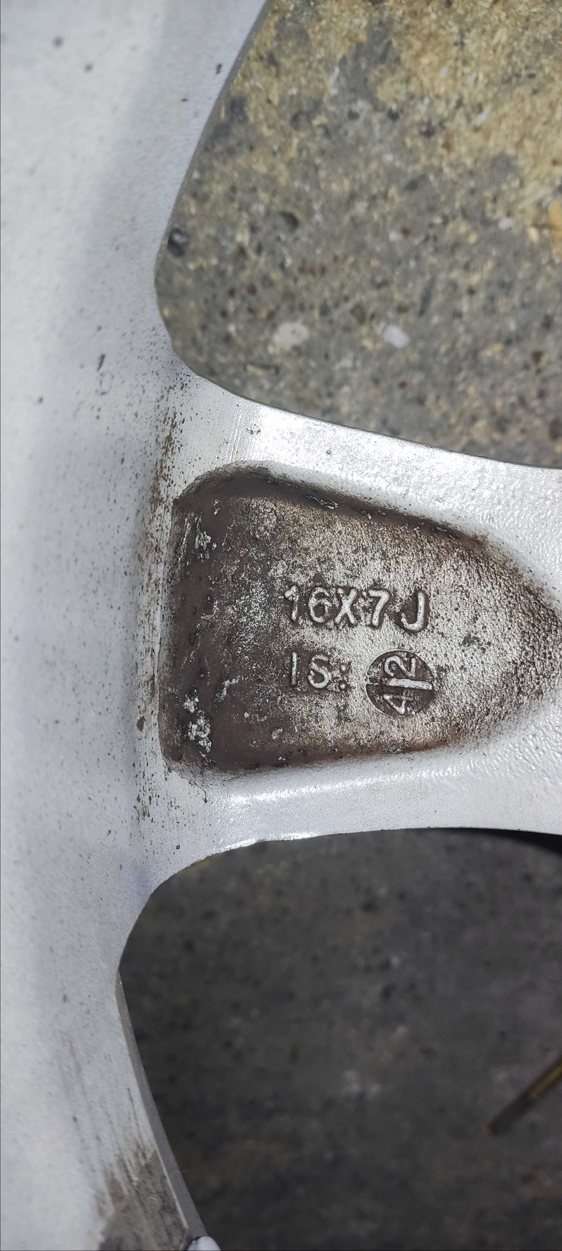Koła aluminiowe z oponami 16