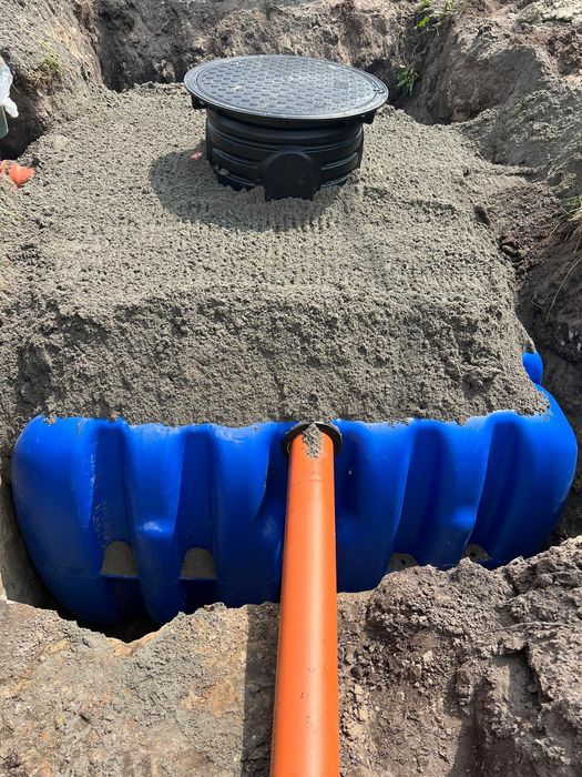 Plastikowe szambo zbiornik na nieczystości