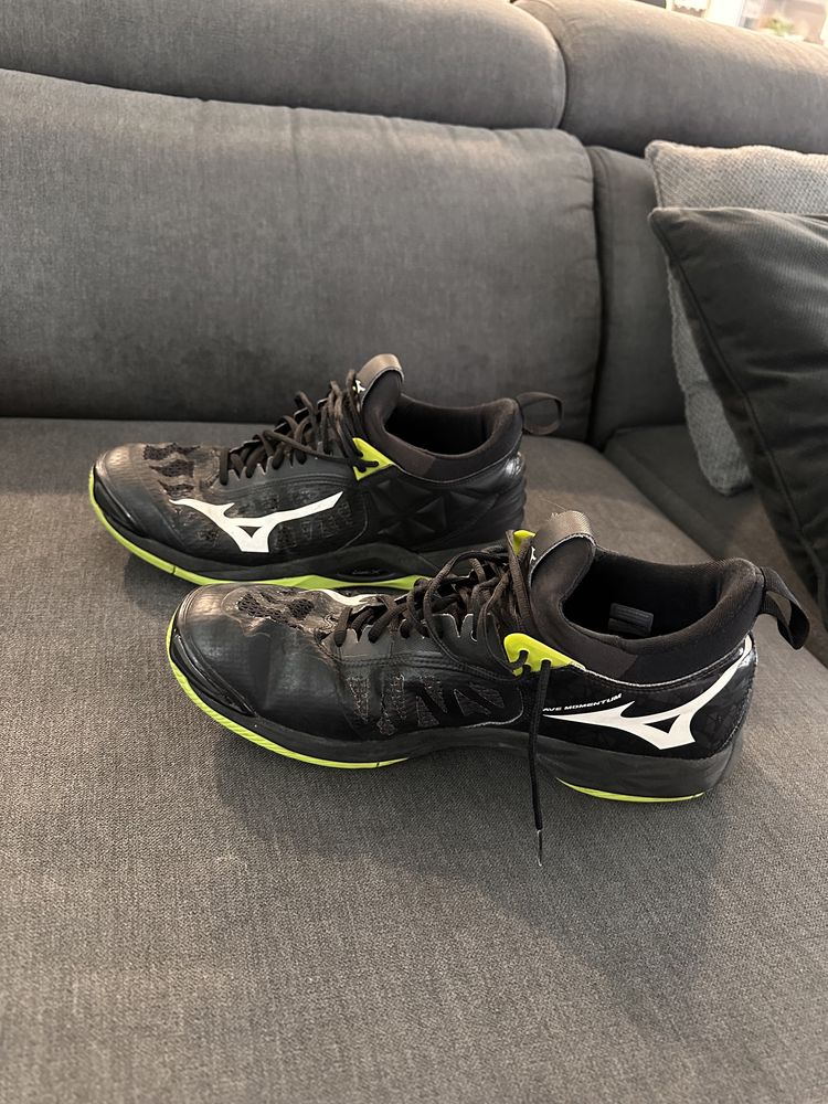 Mizuno Wave Momentum - Tam 45