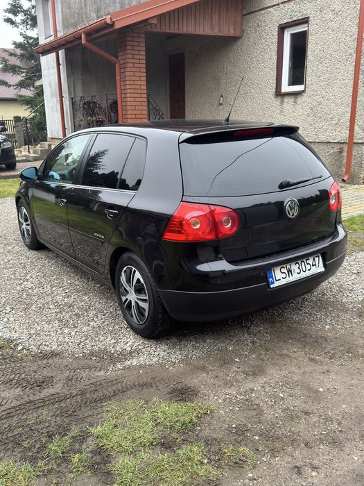 Volkswagen Golf V 1.6 MPI UNITED 102 KM