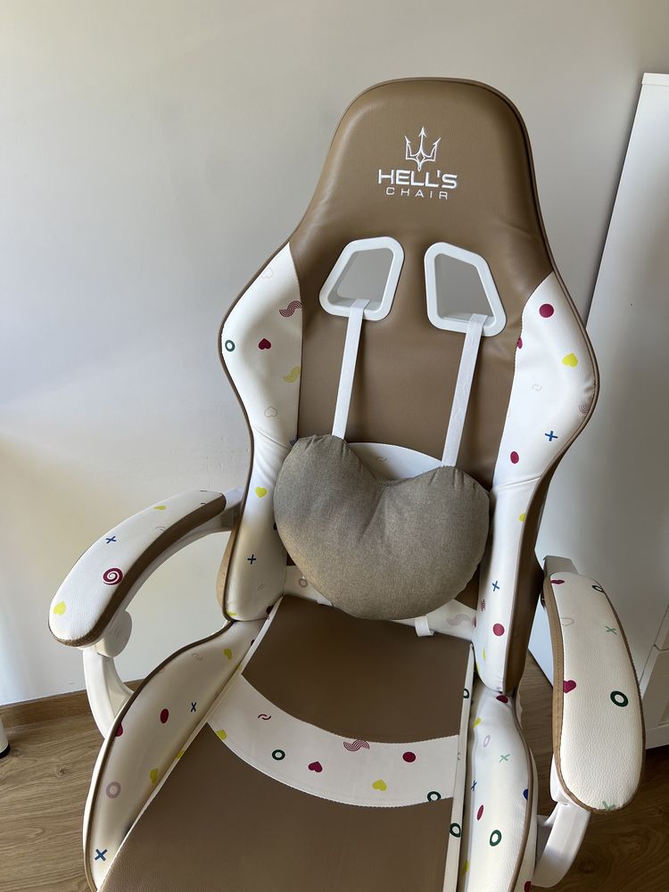 Fotel gamingowy Hells chair