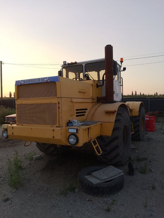 Продам трактор к700