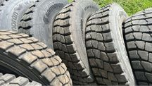 Колеса шини 12 00r20 зіл 131 маз краз kormoran