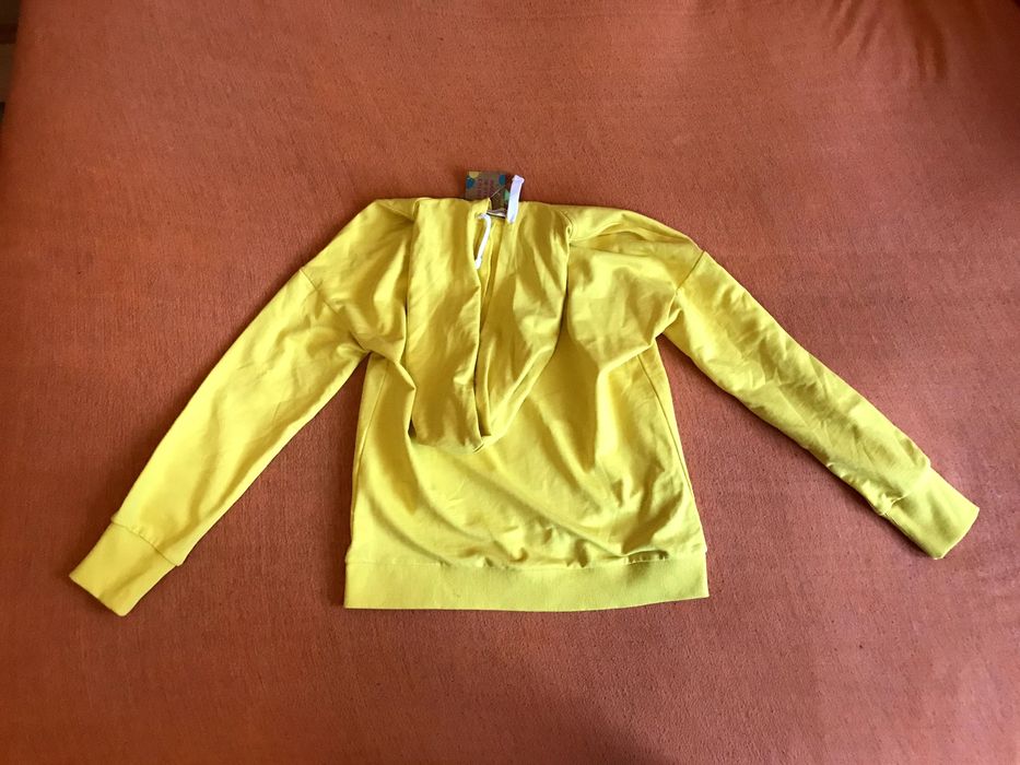 Bluza dresowa z kapturem dla dziewczynki. Nowa, przedłużana rozm 146