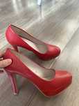 Buty w rozmiarze 38