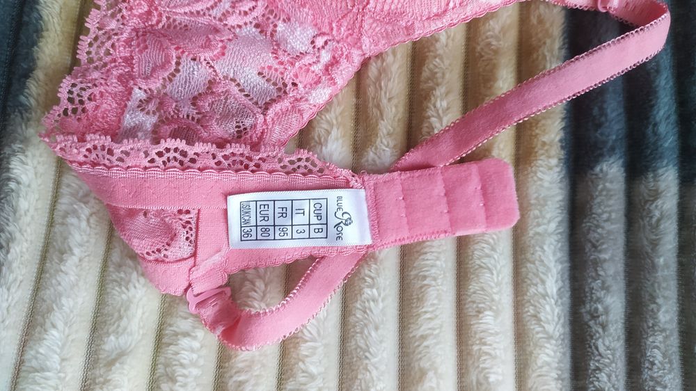 Женский бюстгалтер, трусики