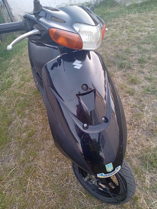 Скутер  Suzuki летс